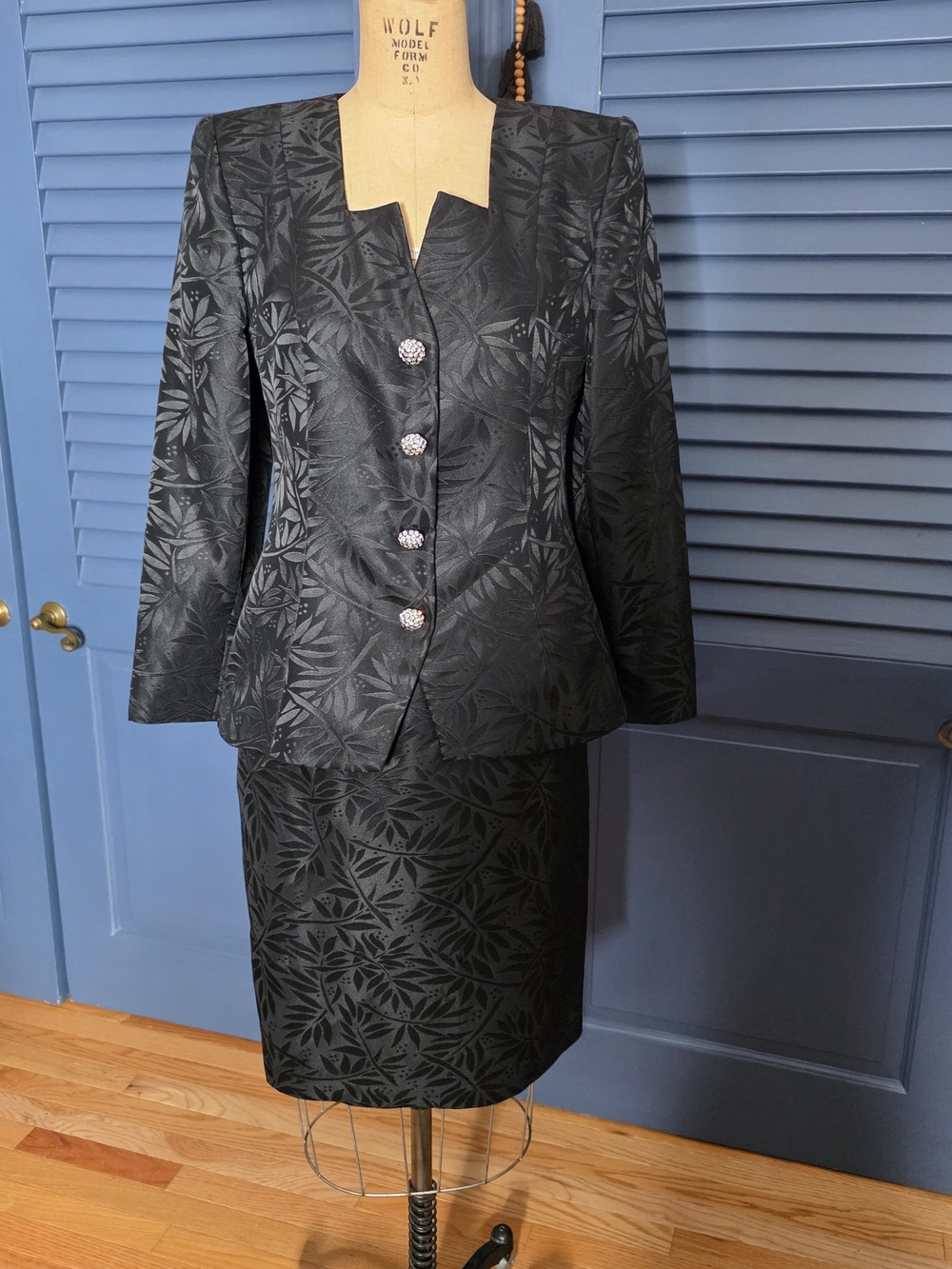 Vintage Victor Costa for Nahdrée Black Floral Jacquard Skirt Suit Set Size 12